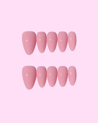 Ballet_Short Almond press on nails - Aurelle Beauty
