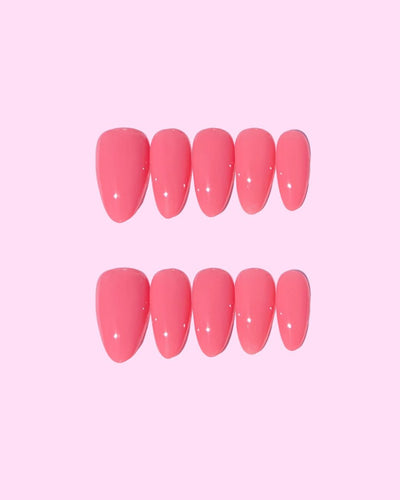 Blush_Short Almond press on nails - Aurelle Beauty