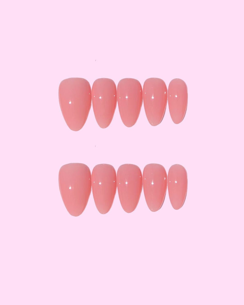 Peoney_Short Almond press on nails - Aurelle Beauty