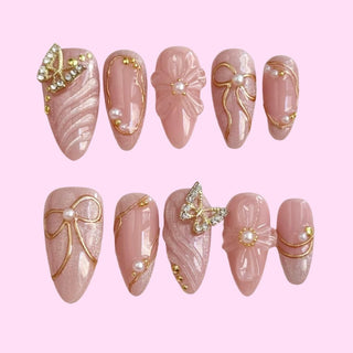 Issy's Pick press on nails - Aurelle Beauty