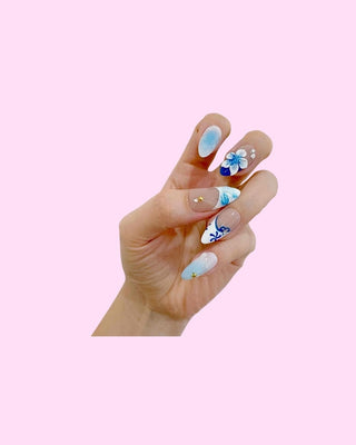 Shoreline Spark press on nails - Aurelle Beauty