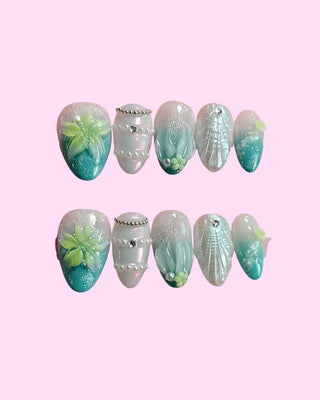 Siren Bloom press on nails - Aurelle Beauty