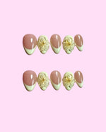 Sunbeam Blooms press on nails - Aurelle Beauty