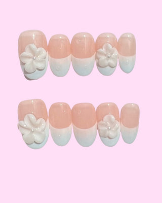 White French Tips Press on nails 7 press on nails - Aurelle Beauty